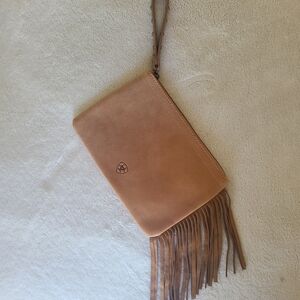 NWOT Ariat Fringe Wristlet Clutch Tan Leather